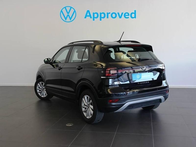 Usado VW T-Cross Advance 110 CV (80 kW) 2022 Negro SUV
