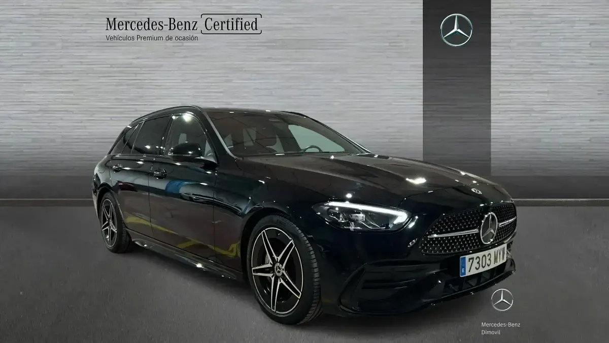 Usado Mercedes C220 AMG line 200 CV (147 kW) 2024 Negro Familiar