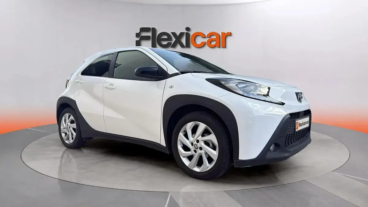 Usado Toyota Aygo X 72 CV (52 kW) 2022 SUV