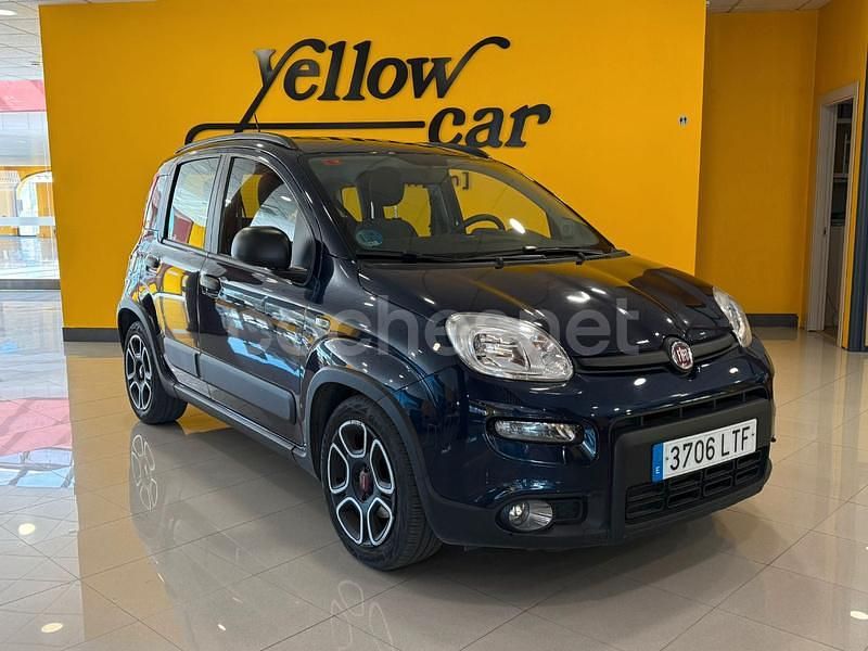 Usado Fiat Panda City Life 70 CV (51 kW) 2021 Azul Berlina
