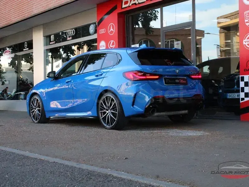 Usado BMW M135 306 CV (225 kW) 2022 Azul Utilitario