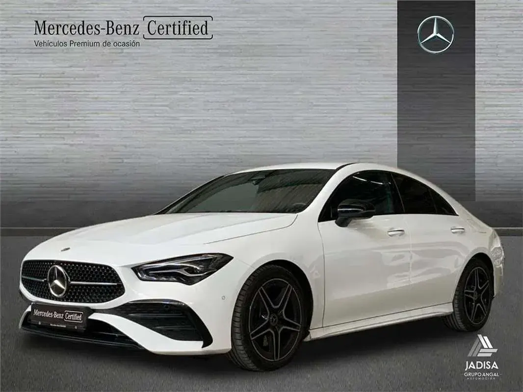 Usado Mercedes CLA200 163 CV (119 kW) 2025 Berlina