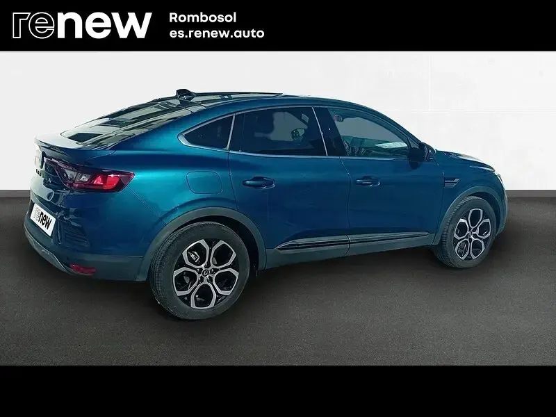Usado Renault Arkana Techno 145 CV (106 kW) 2023 Gris SUV