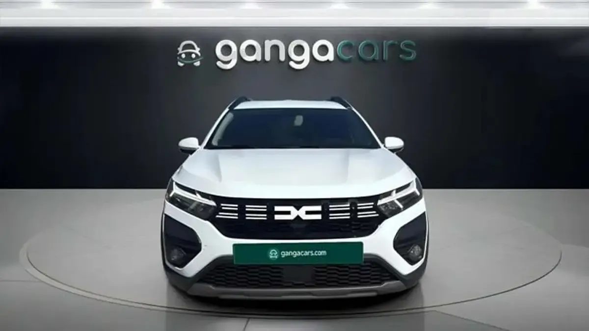 Usado Dacia Jogger Extreme 110 CV (80 kW) 2024 Blanco Monovolumen