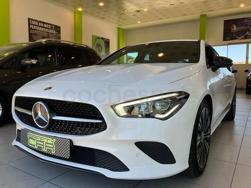 Usado Mercedes CLA250 Shooting Brake 224 CV (164 kW) 2020 Blanco Familiar
