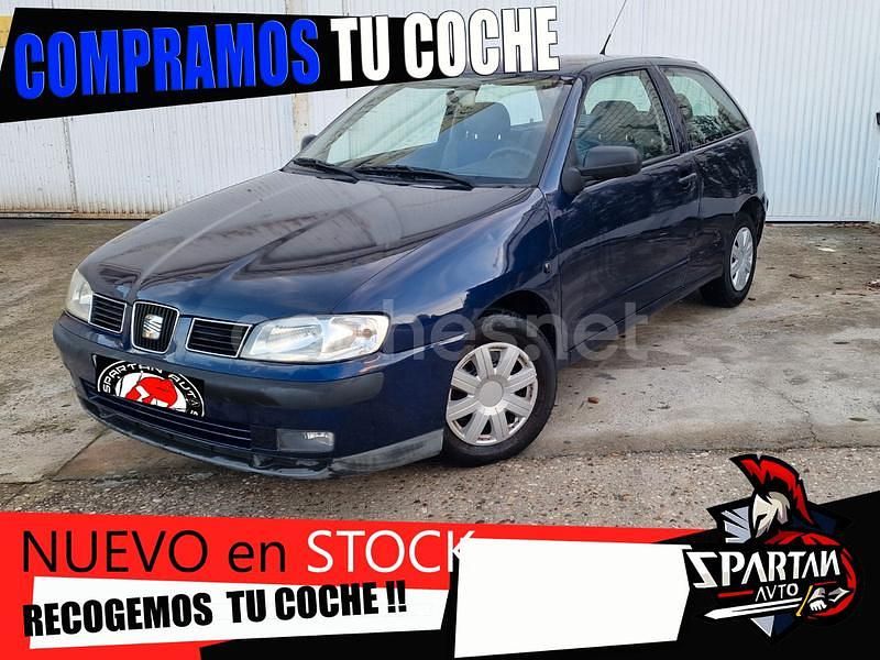 Azul Usado 2002 Seat Ibiza Stella Berlina | 2650 € (Precio justo) - Imagen 1/4