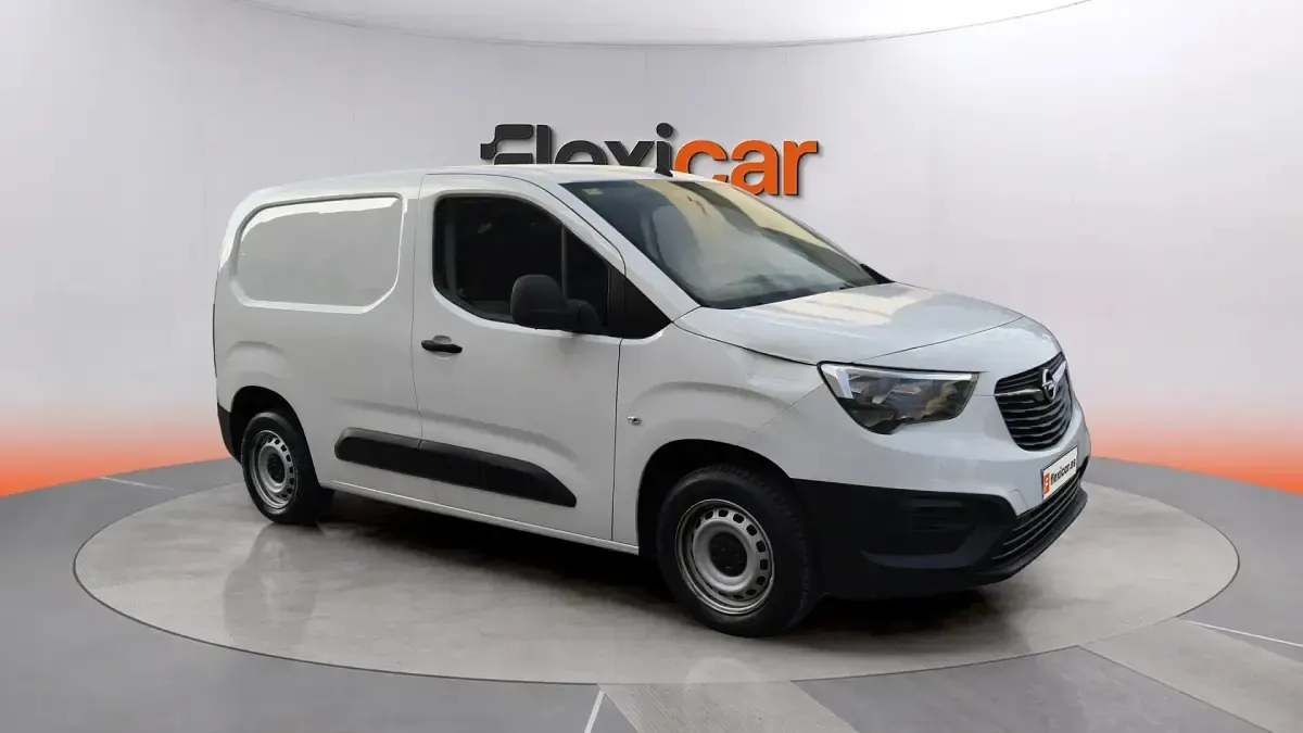 Usado Opel Combo Expression 101 CV (74 kW) 2019 Monovolumen
