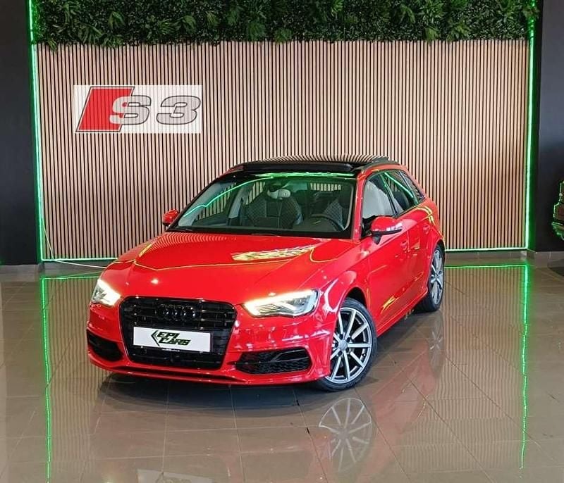 Usado Audi S3 Sportback 300 CV (220 kW) 2014 Rojo Utilitario