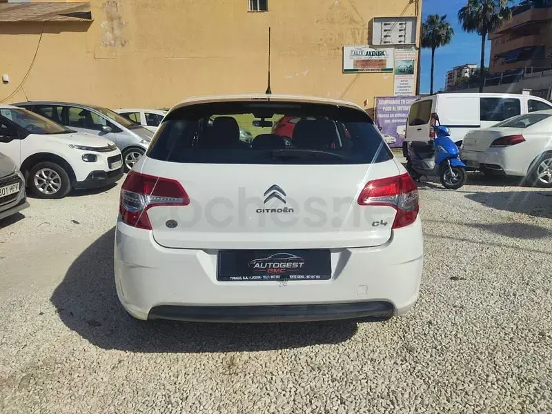 Używany Citroën C4 92 KM (67 kW) 2014 Biały Sedan/Limuzyna