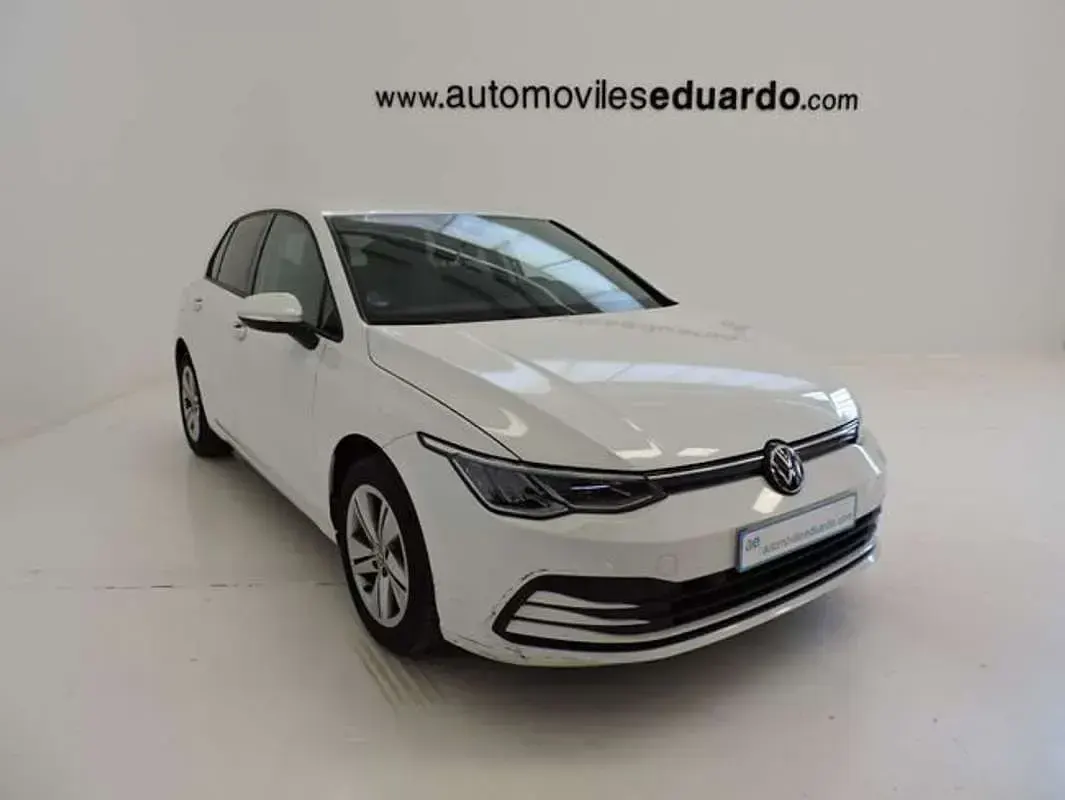 Usado VW Golf VIII 110 CV (80 kW) 2022 Blanco Utilitario