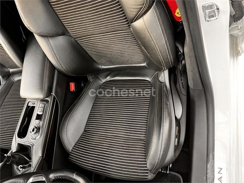 Usado Renault Talisman Intens 130 CV (95 kW) 2016 Blanco Berlina