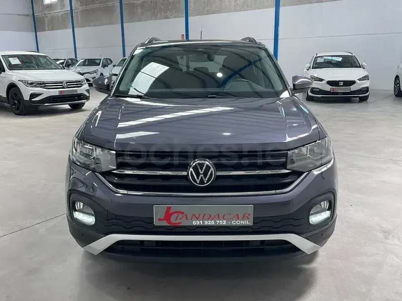 Usado VW T-Cross Advance 95 CV (69 kW) 2022 Gris / plata SUV
