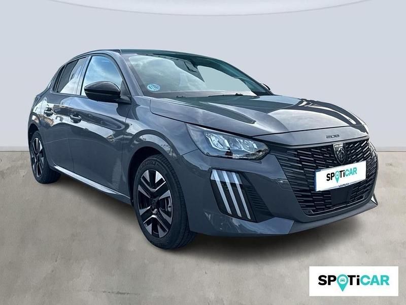 Usado Peugeot 208 Allure 101 CV (74 kW) 2025 Gris Utilitario