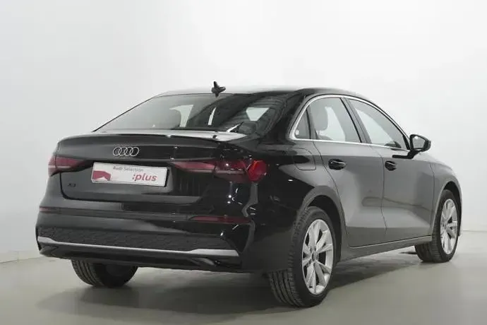 Usado Audi A3 Advanced 116 CV (85 kW) 2025 Negro Berlina
