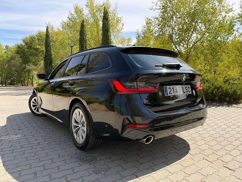 Usado BMW 320e 190 CV (139 kW) 2021 Negro Familiar