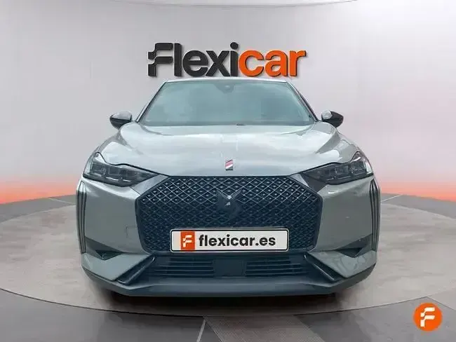 Usado DS Automobiles DS3 Crossback Performance 131 CV (96 kW) 2023 Gris SUV