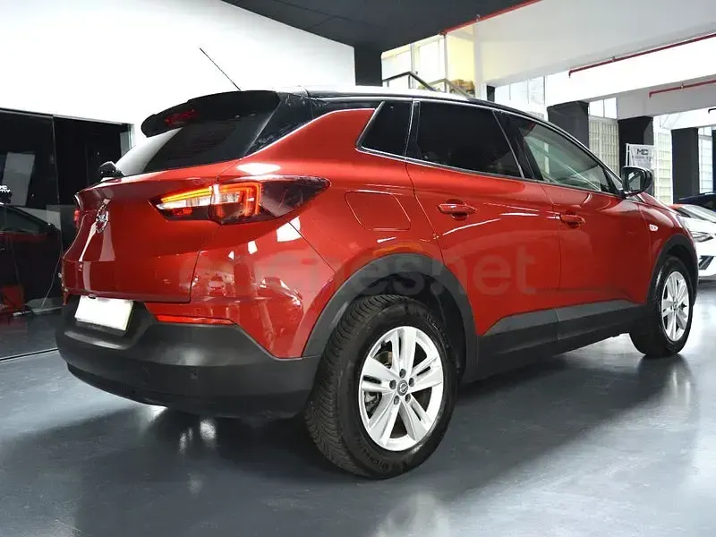 Usado Opel Grandland X Excellence 120 CV (88 kW) 2018 Rojo SUV