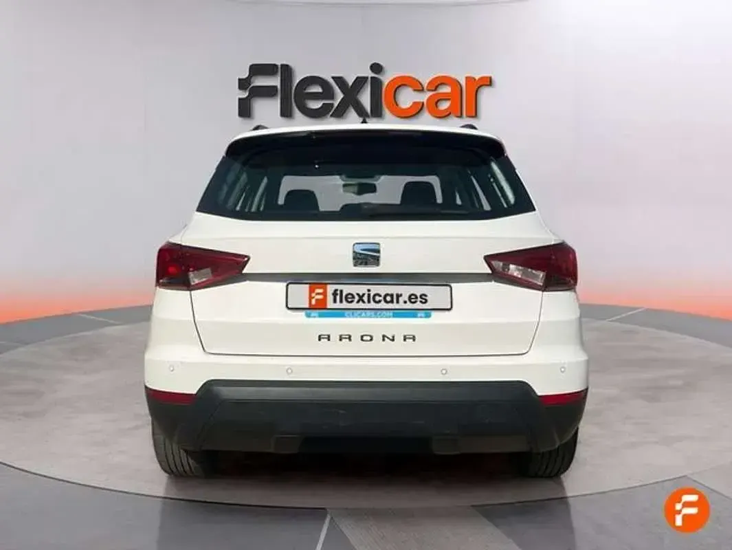 Usado Seat Arona 95 CV (69 kW) 2020 Blanco SUV
