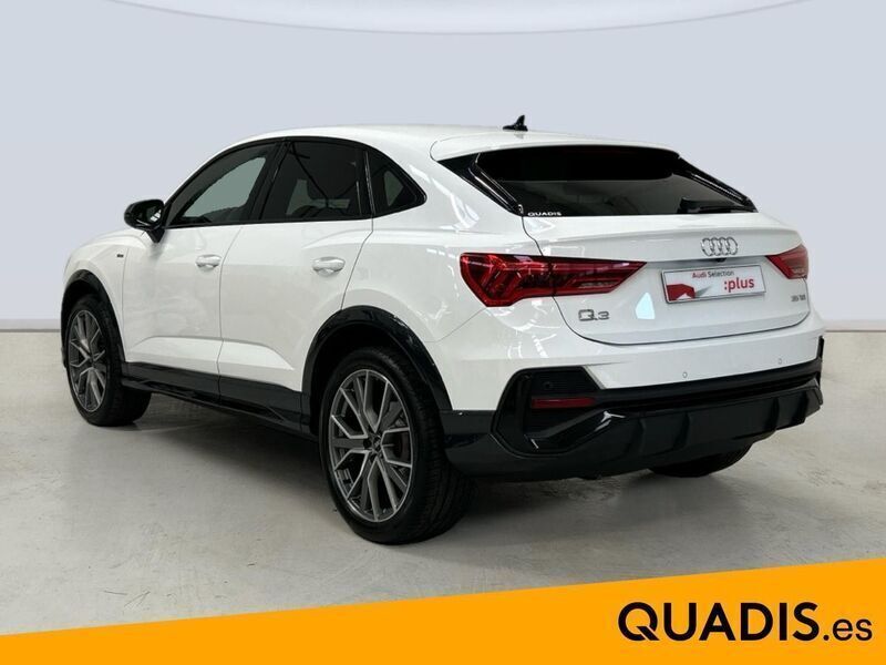 Usado Audi Q3 Ambiente 150 CV (110 kW) 2022 Blanco SUV
