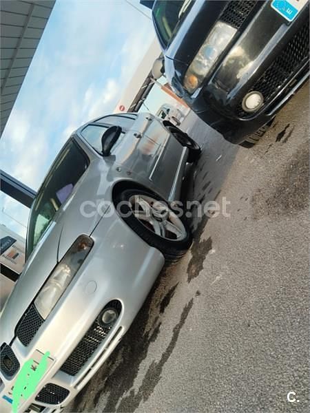 Usado Seat Leon Sport 150 CV (110 kW) 2003 Gris / plata Utilitario