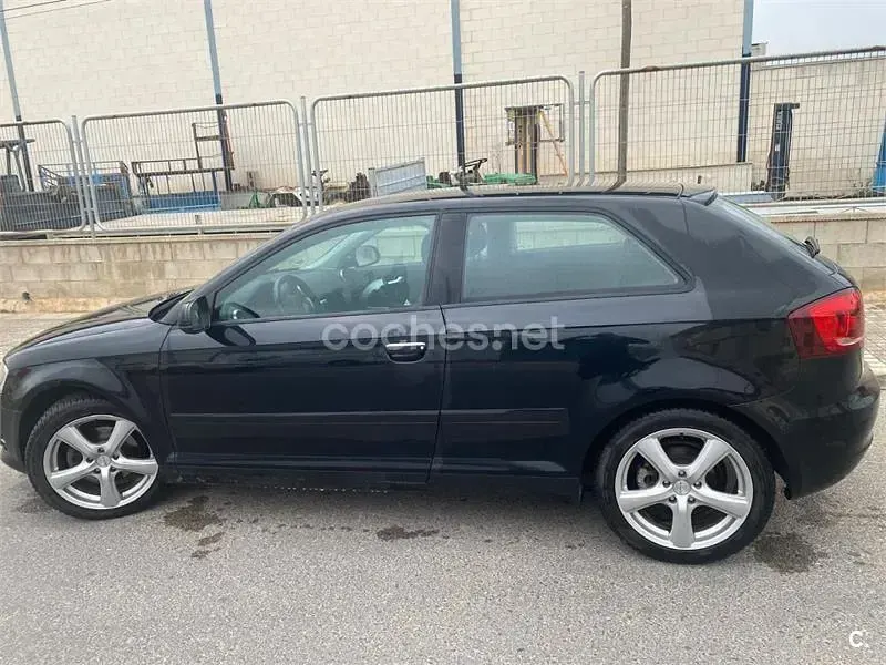 Usado Audi A3 Ambition 160 CV (117 kW) 2010 Negro Utilitario