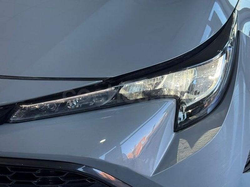 Usado Toyota Corolla Active 122 CV (89 kW) 2020 Gris / plata Familiar