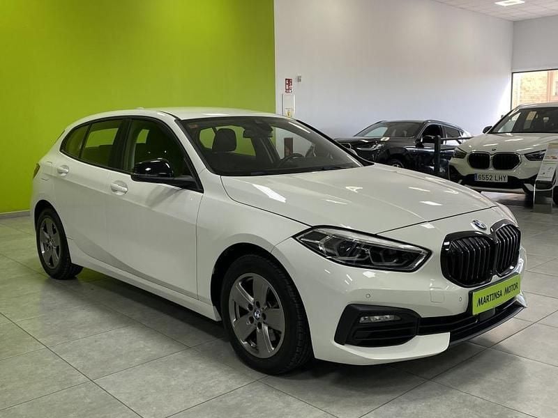 Usado BMW 116 Comfort Edition 116 CV (85 kW) 2023 Blanco Utilitario
