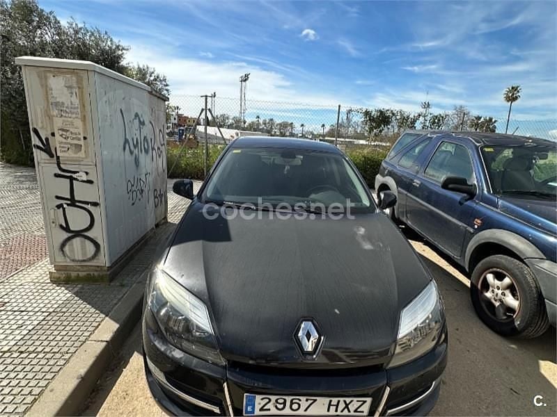 Usado Renault Laguna III Dynamique 110 CV (80 kW) 2014 Negro Berlina