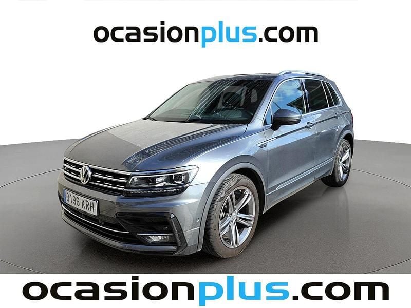 Usado VW Tiguan Sportline 150 CV (110 kW) 2018 Gris SUV
