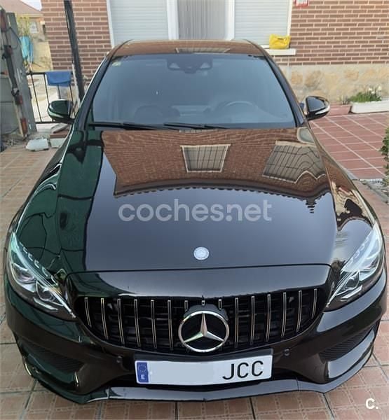 Usado Mercedes C250 AMG line 204 CV (150 kW) 2015 Negro Berlina