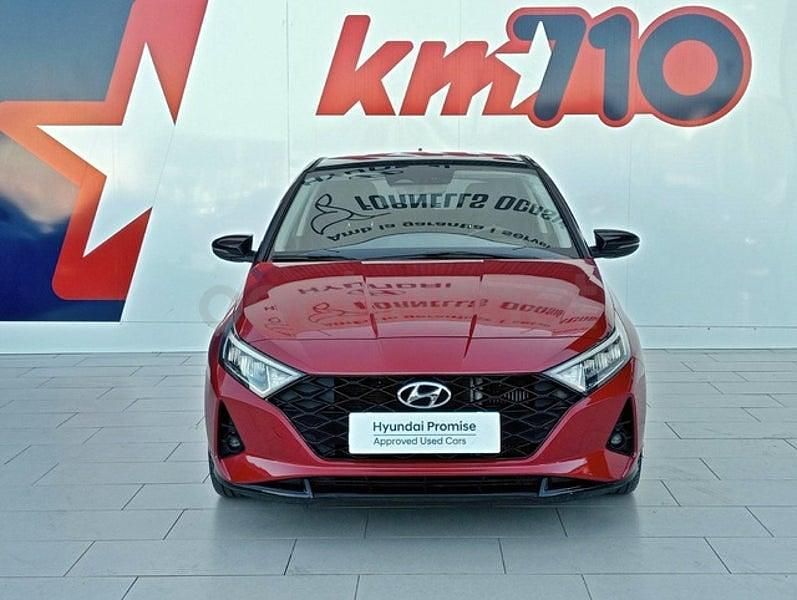 Begagnad Hyundai i20 100 HK (73 kW) 2022 Röd Halvkombi