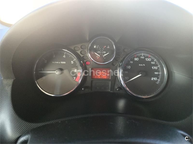 Rojo Usado 2009 Peugeot 206+ Utilitario | 3500 € (Buen precio) - Imagen 1/4