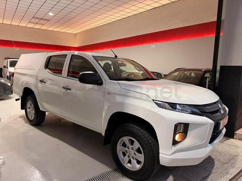 Usado Mitsubishi L200 150 CV (110 kW) 2021 Blanco Recogida