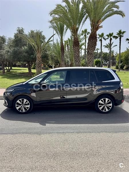 Usado Citroën Grand C4 Picasso Shine 165 CV (121 kW) 2018 Negro Monovolumen