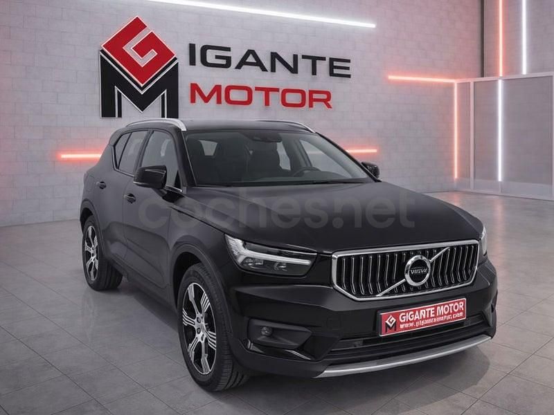 Begagnad Volvo XC40 Inscription 150 HK (110 kW) 2019 Svart SUV