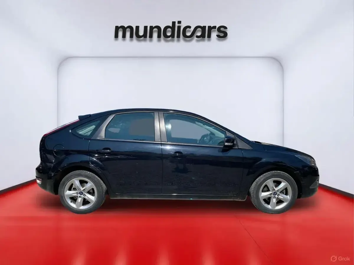 Usado Ford Focus Trend 109 CV (80 kW) 2009 Negro Berlina