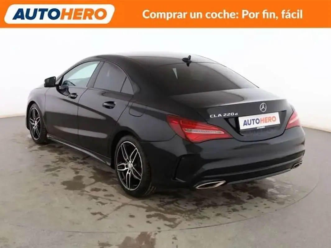 Usado Mercedes CLA220 177 CV (130 kW) 2017 Negro Berlina