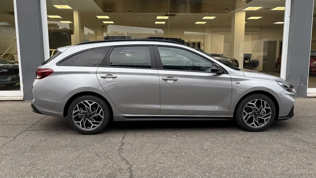 Usado Hyundai i30 N Line 99 CV (72 kW) 2025 Familiar