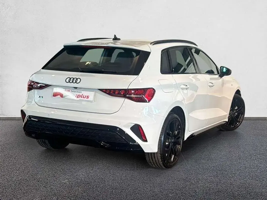 Usado Audi A3 Sportback e-tron 204 CV (150 kW) 2025 Blanco Utilitario