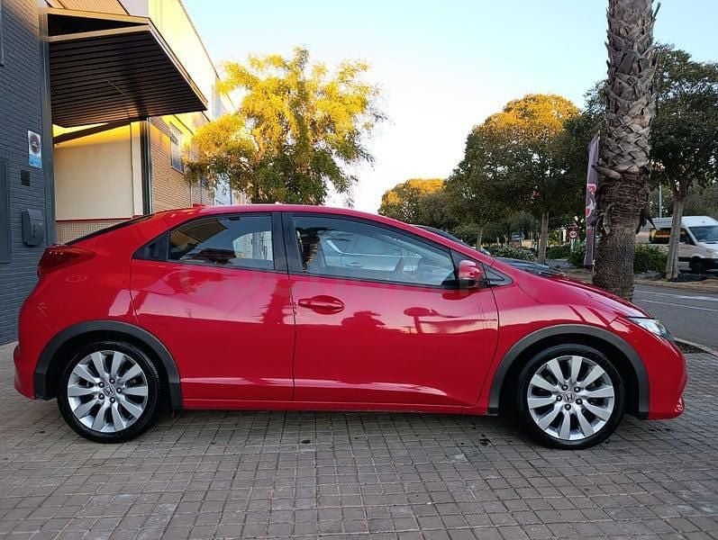 Usado Honda Civic Sport 120 CV (88 kW) 2013 Rojo Berlina