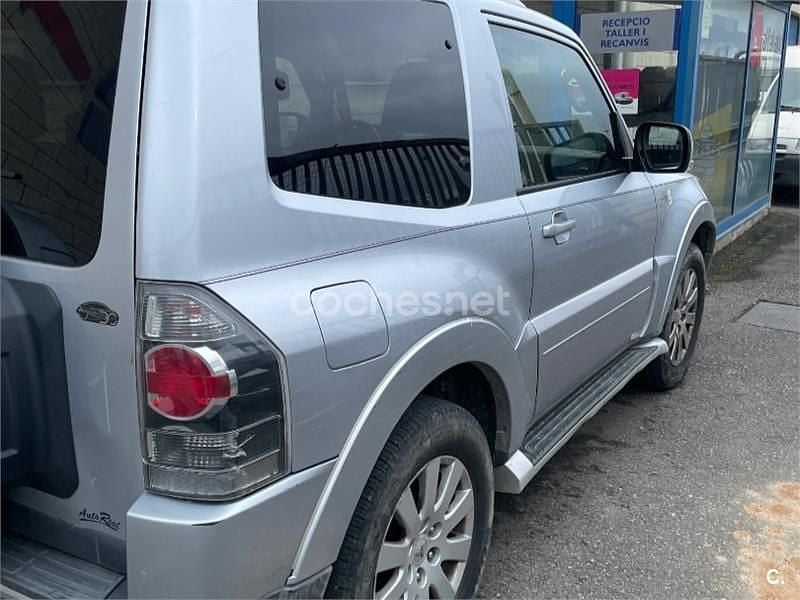 Usado Mitsubishi Montero 170 CV (125 kW) 2008 Gris / plata SUV