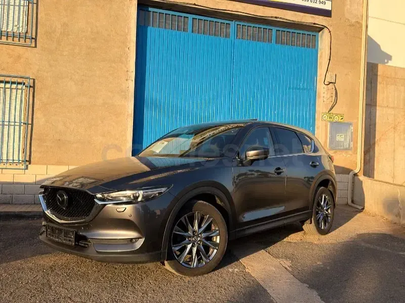 Usado Mazda CX-5 Signature 184 CV (135 kW) 2020 Negro SUV