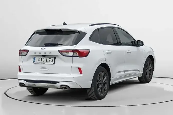 Usado Ford Kuga ST-Line 150 CV (110 kW) 2022 SUV