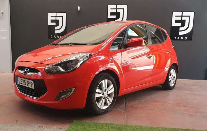 Rojo Usado 2014 Hyundai ix20 Comfort Monovolumen | 7690 € (Precio justo) - Imagen 1/4