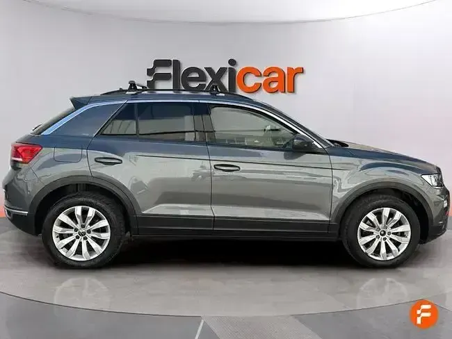 Usado VW T-Roc Advance 150 CV (110 kW) 2021 Gris SUV