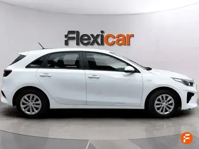 Usado Kia Ceed 120 CV (88 kW) 2020 Blanco Utilitario