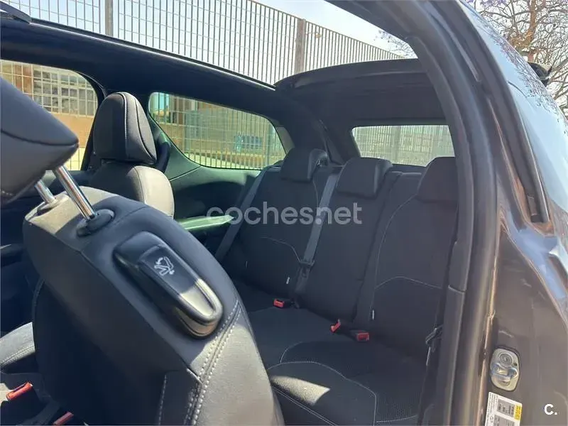 Usado DS Automobiles DS3 130 CV (95 kW) 2018 Gris / plata Descapotable