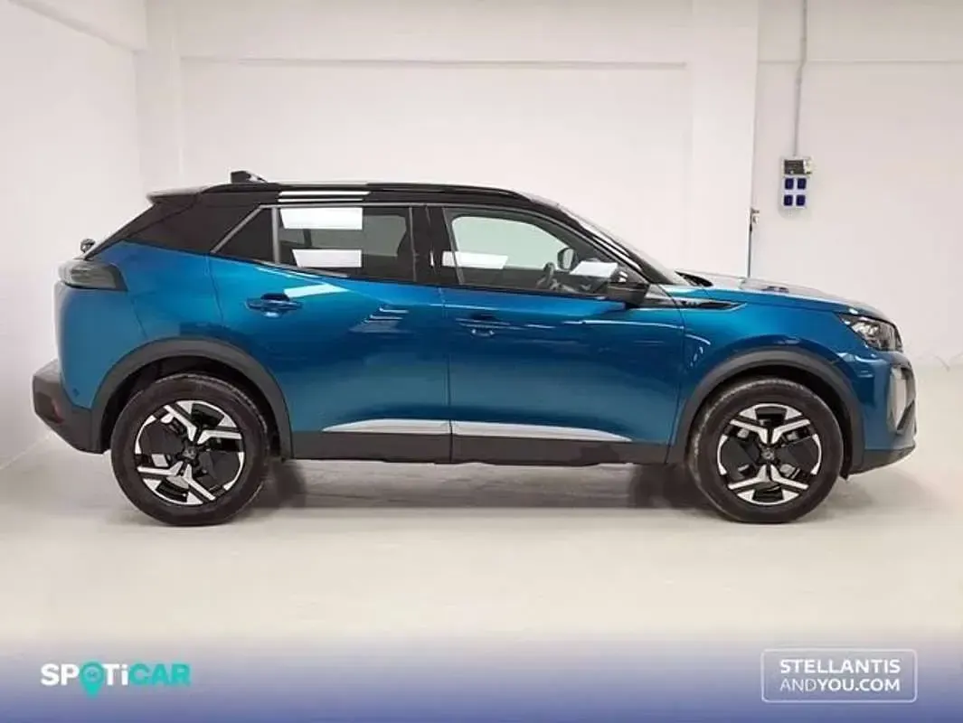 Usado Peugeot 2008 GT 145 CV (106 kW) 2025 Azul SUV
