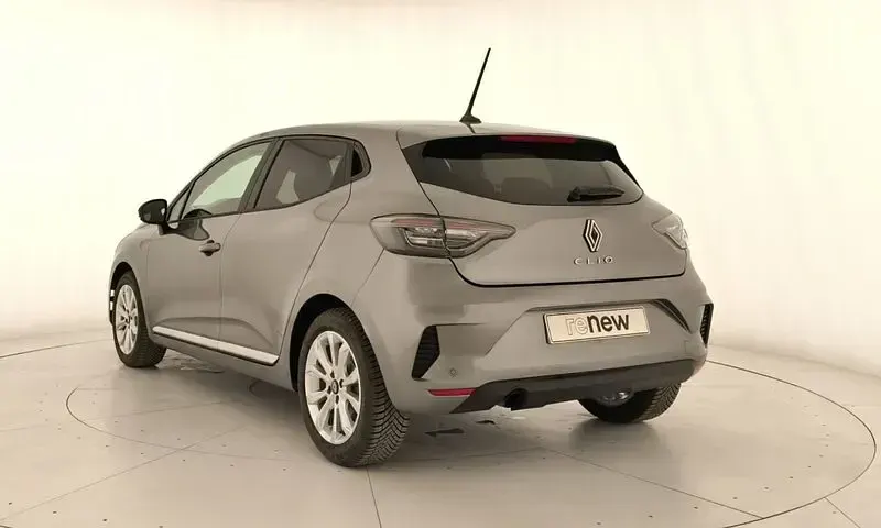 Usado Renault Clio V Evolution 100 CV (73 kW) 2025 Gris Berlina