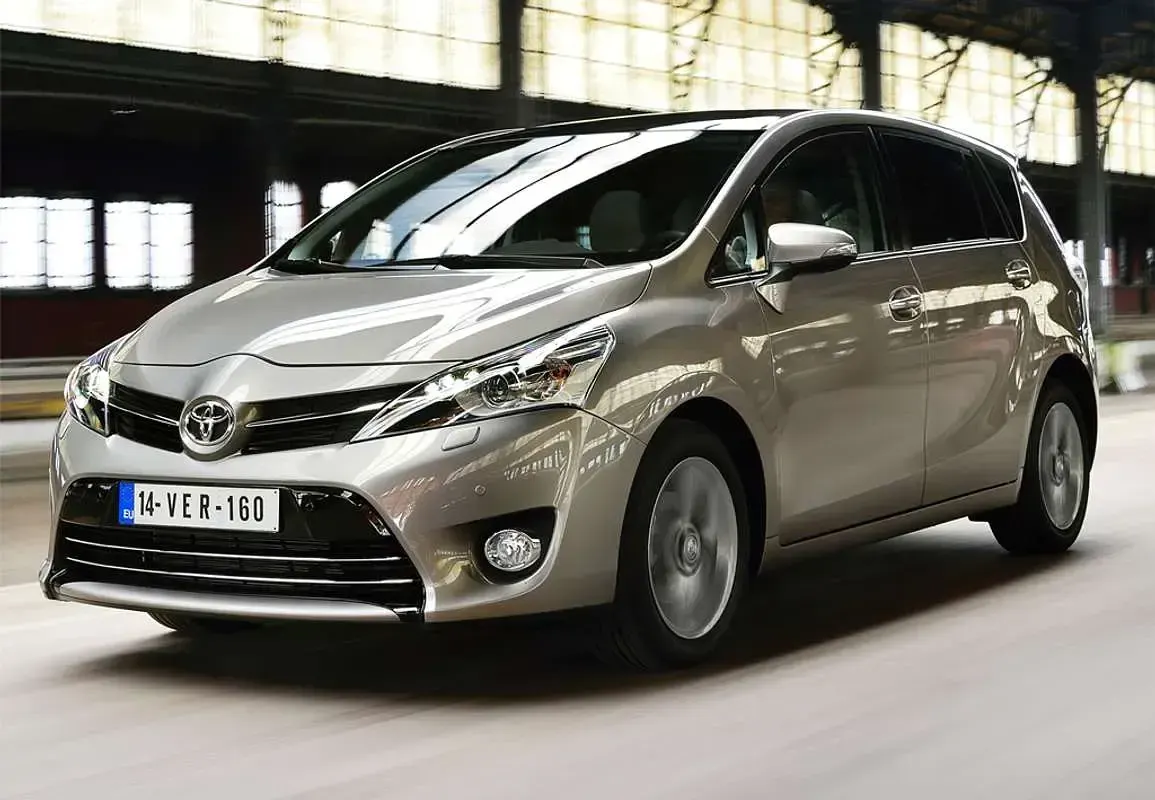 Usado Toyota Verso Active 126 CV (92 kW) 2013 Blanco Monovolumen